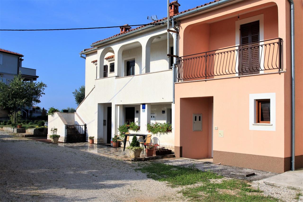 Apartments Livio Stranici Rosini Exterior photo